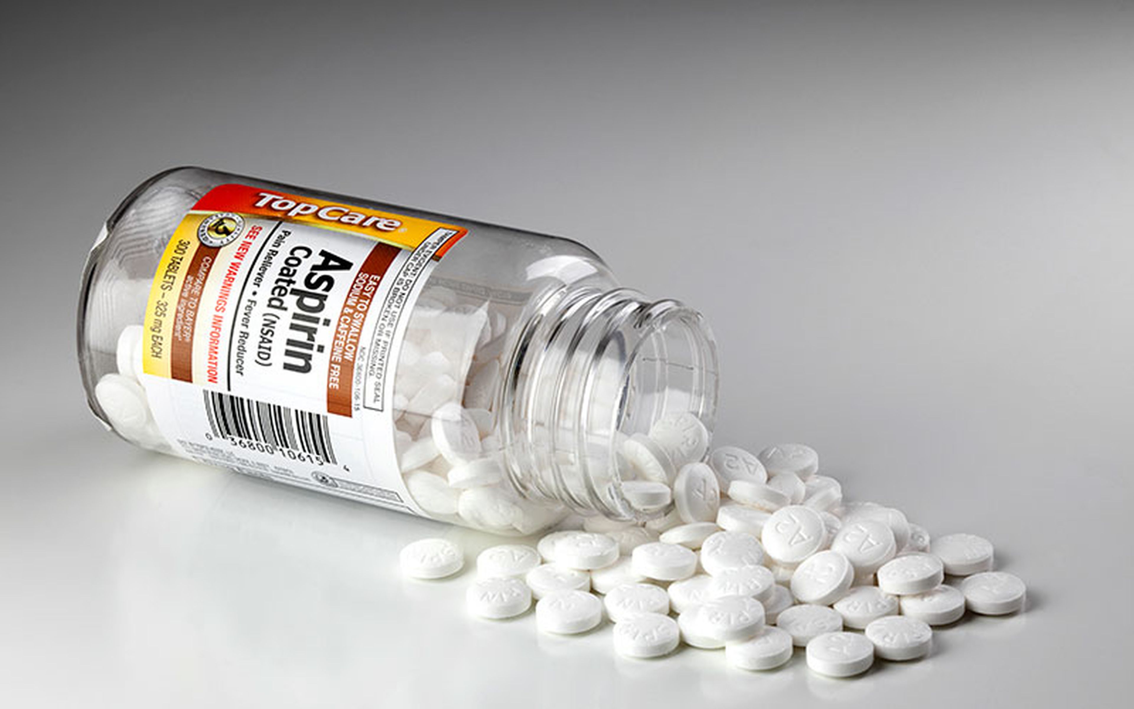 In the United States, any manufacturer can use the word "aspirin" to describe acetylsalicylic acid used as a painkiller. However, a disclaimer of any affiliation with Bayer or its trademarks may appear.