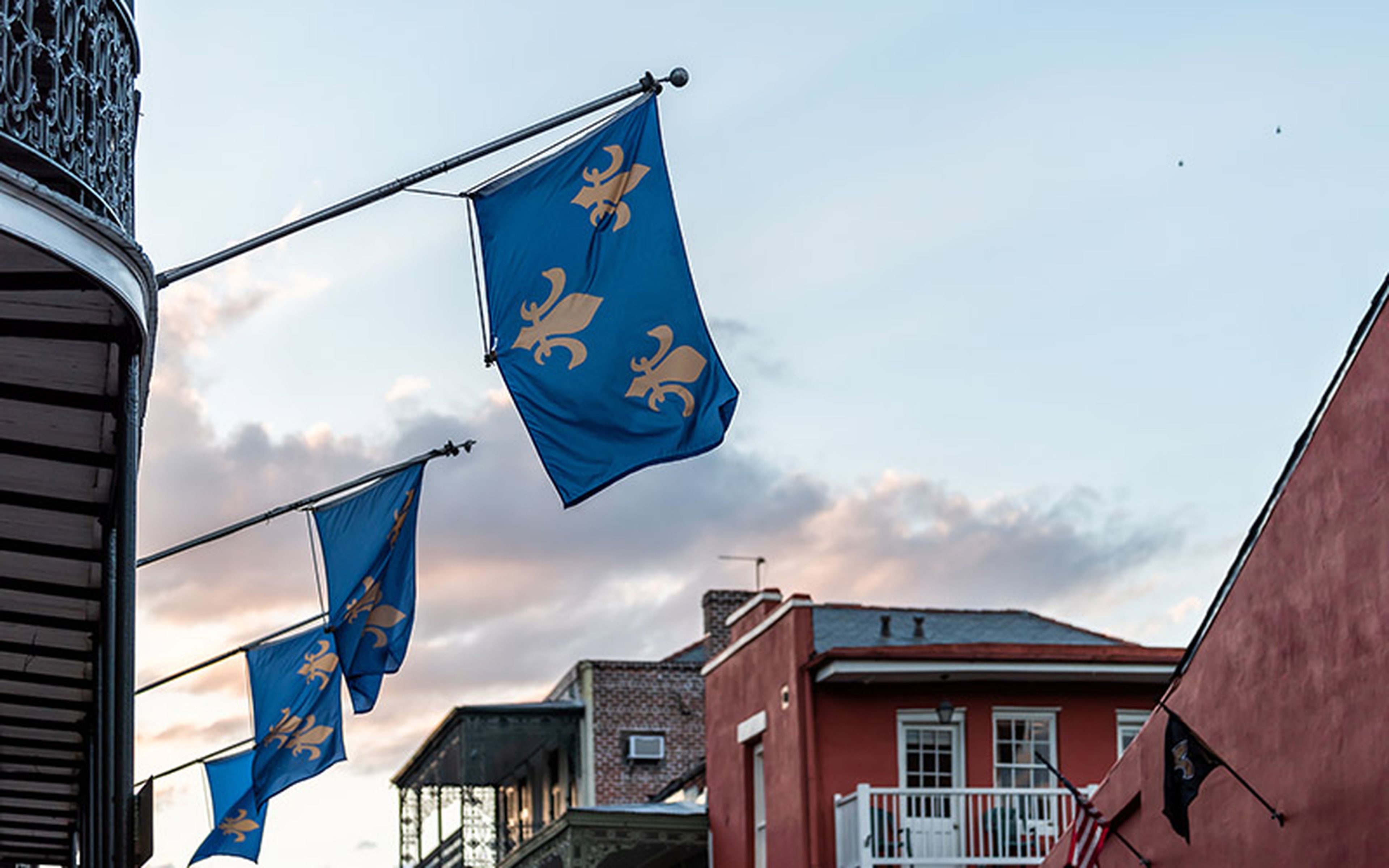 The Cajun people of Louisiana trace their heritage to the displaced French Acadians of what is now Canada. Expelled by the British from 1755, Acadians brought their language, customs and symbols with them to the south of the United States.