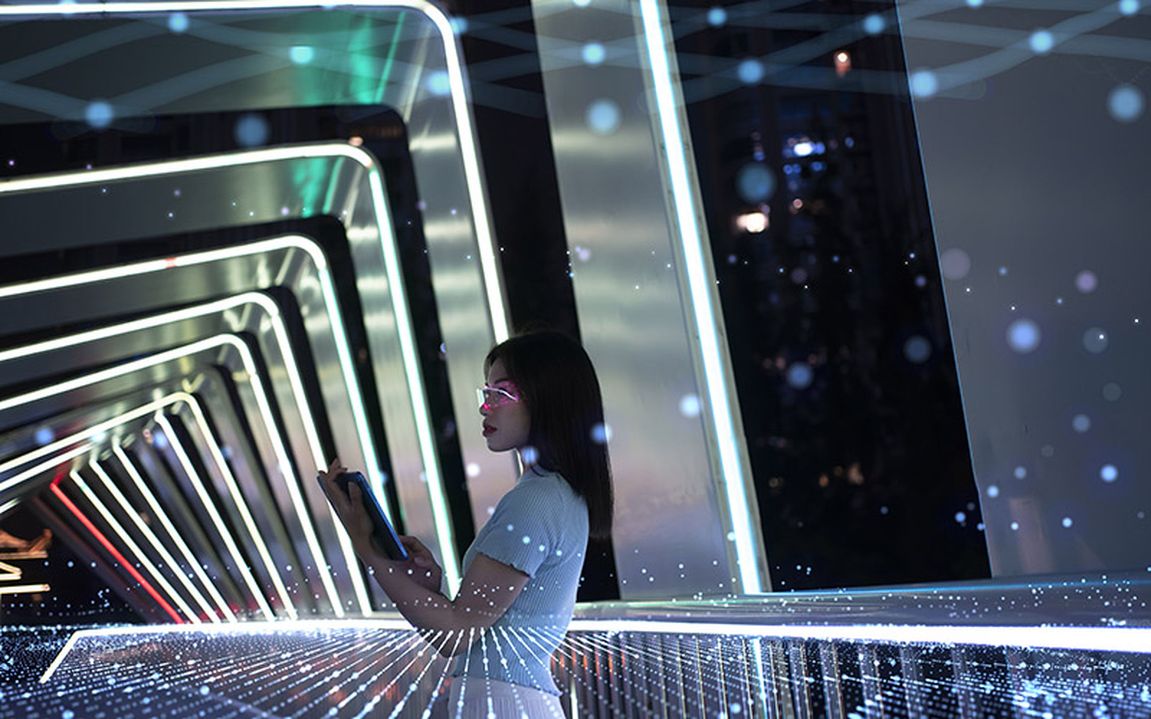 From molecular biology and drug discovery to civil engineering and planetary dynamics, virtual replicas of complex systems allow us to perceive scales of time and size impossible just a few decades ago.